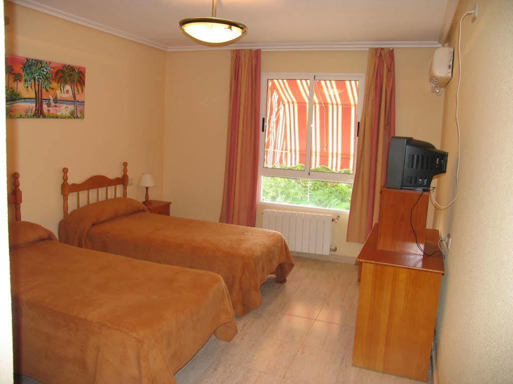 Hostal Imperial Crevillente Exteriör bild